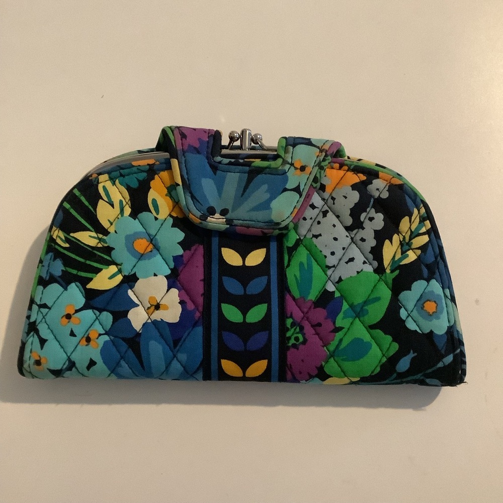 Vera Bradley floral kiss lock wallet - Picture 1 of 5